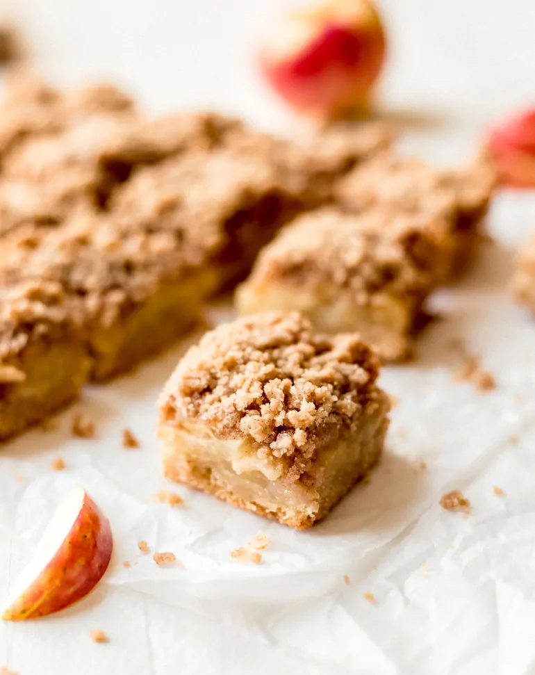 Easy Apple Crisp Bars Recipe – Thiessen Orchards